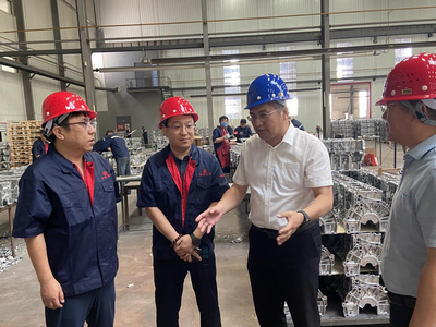 袁世君到企业调研并督导检查渔业安全生产工作